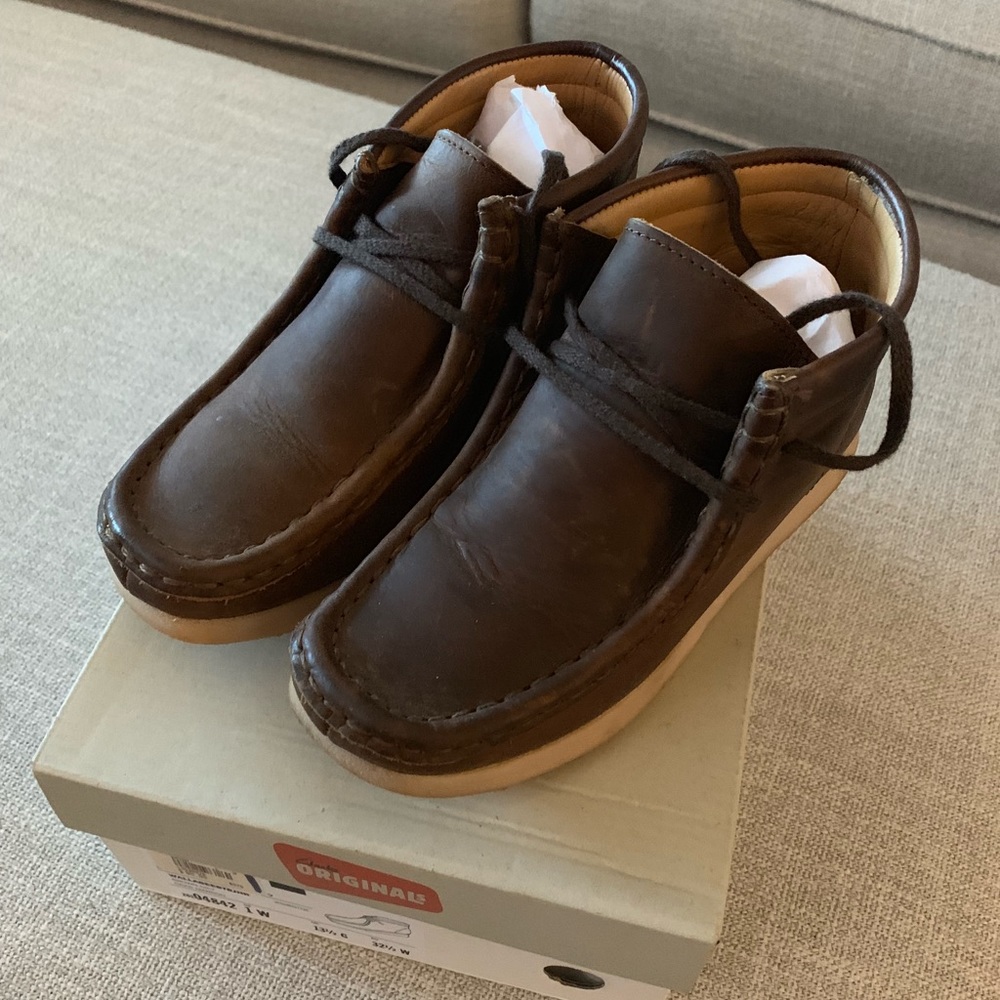 Boys’ Clark’s Wallabees size 1.